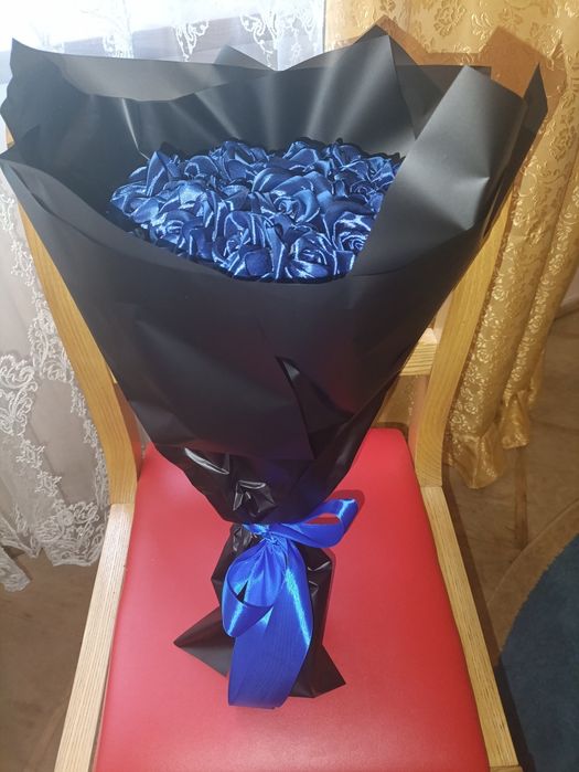 Квіти ручної роботи атласні рози 25 штук