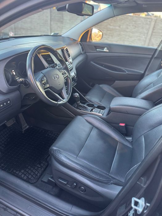 Sprzedam Hyundai Tucson, skóra , automat