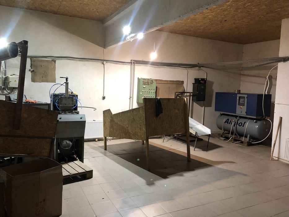 Продам приміщення (ферма)