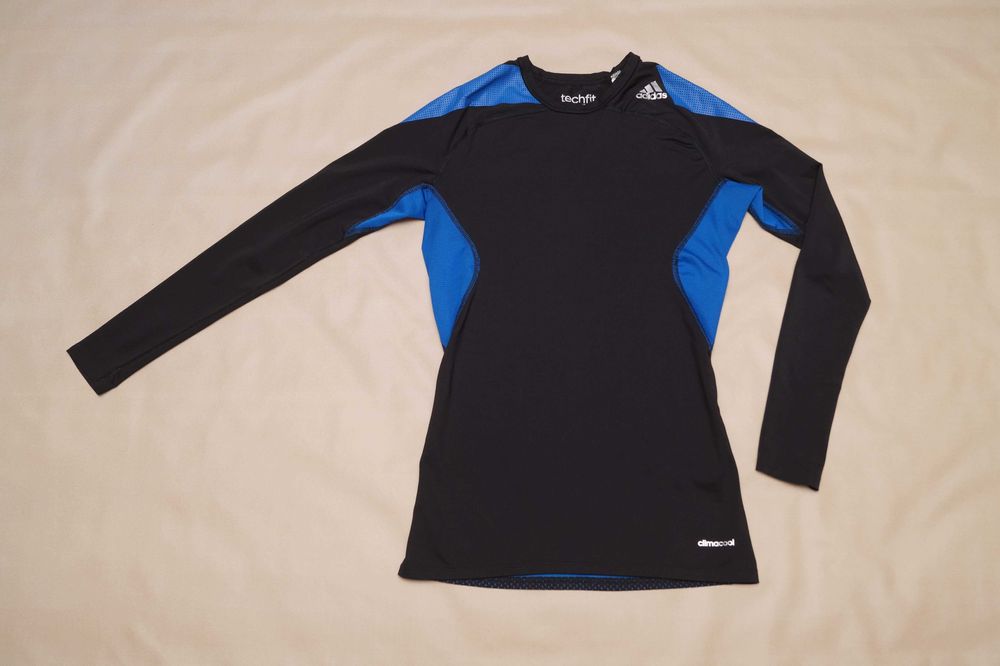 Лонгслив Adidas Techfit. Компресионная термокофта Adidas. Рашгард