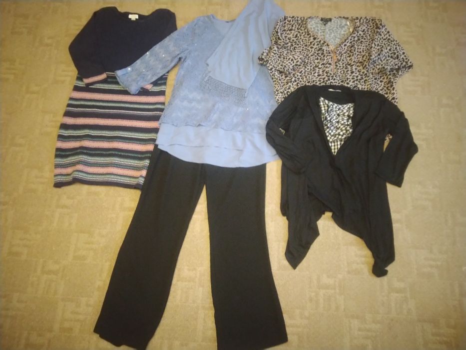 Женская одежда, размер М. Цена за всё вместе.