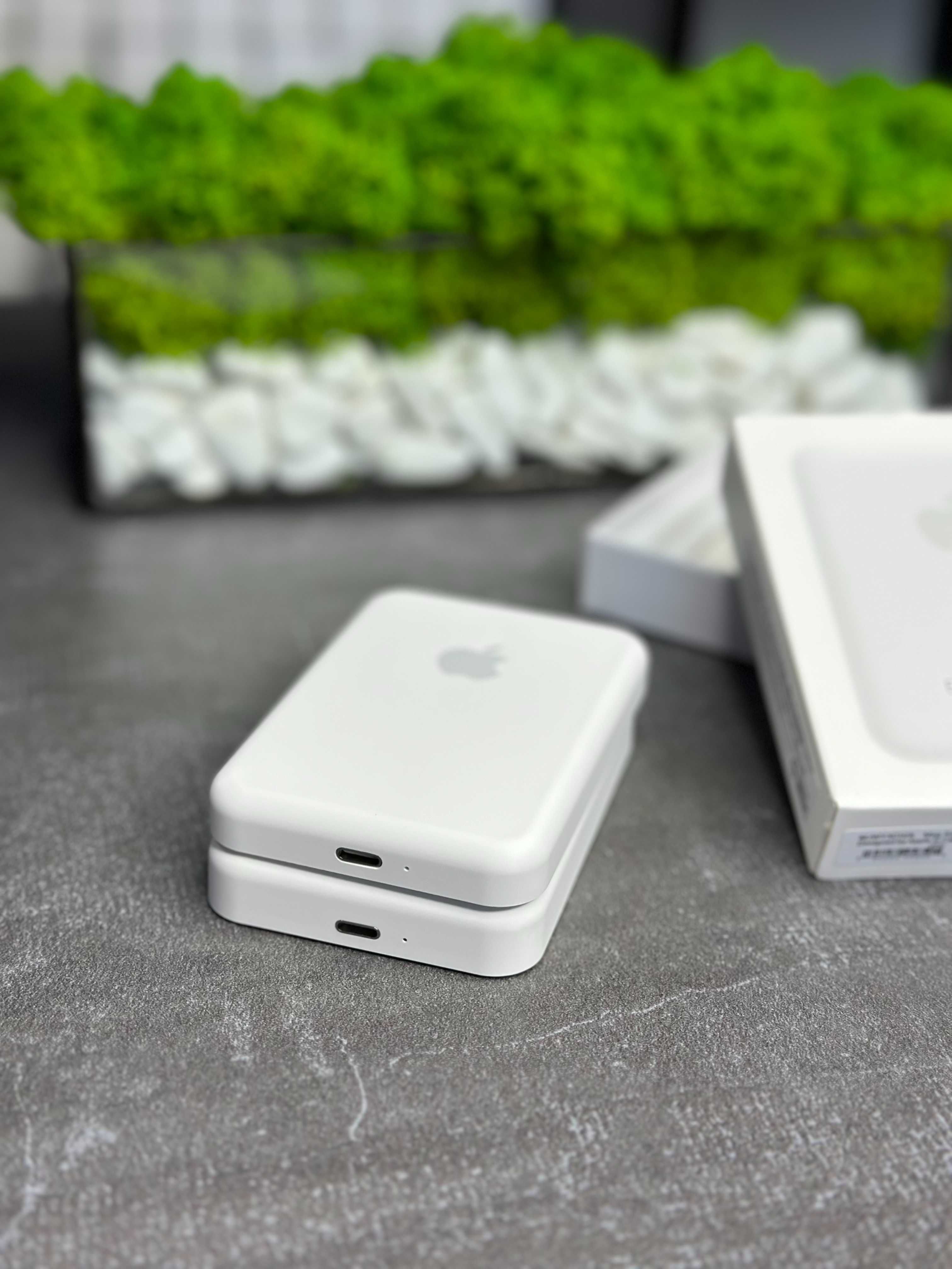 Battery Pack Повербанк MagSafe 3000 mAh