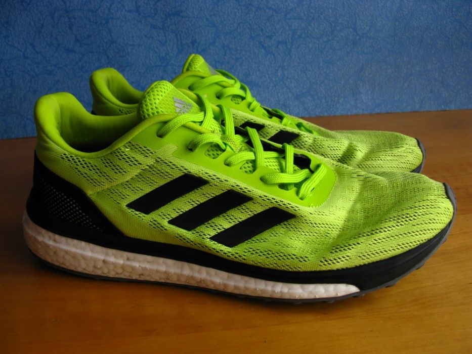 BUTY Sportowe Adidas RESPONSE M 44 28cm