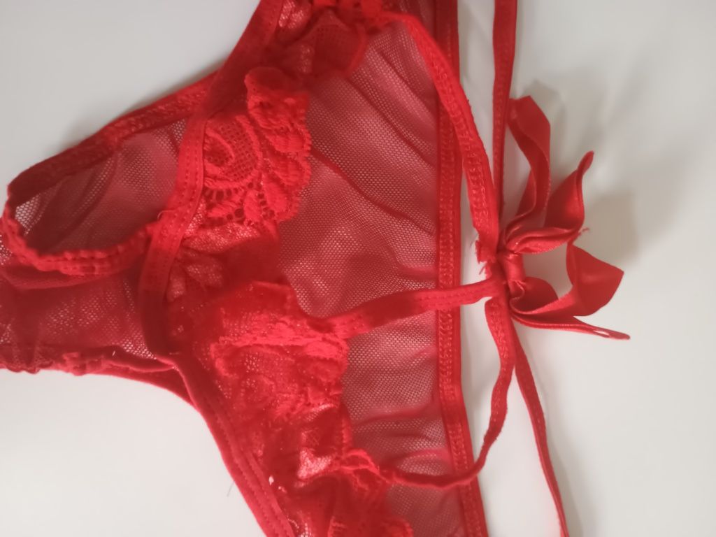 Sexy majtki damskie 38 40 czerwone paski strips