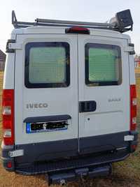 Iveco Daily 35s13, 284.130 km, rok produkcji 2013, 6 osobowy, hak