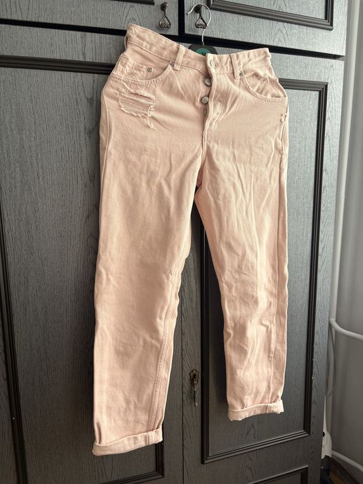 Różowe jeansy bardzo dobry