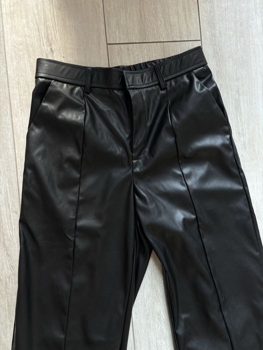 Spodnie ze sztucznej skóry