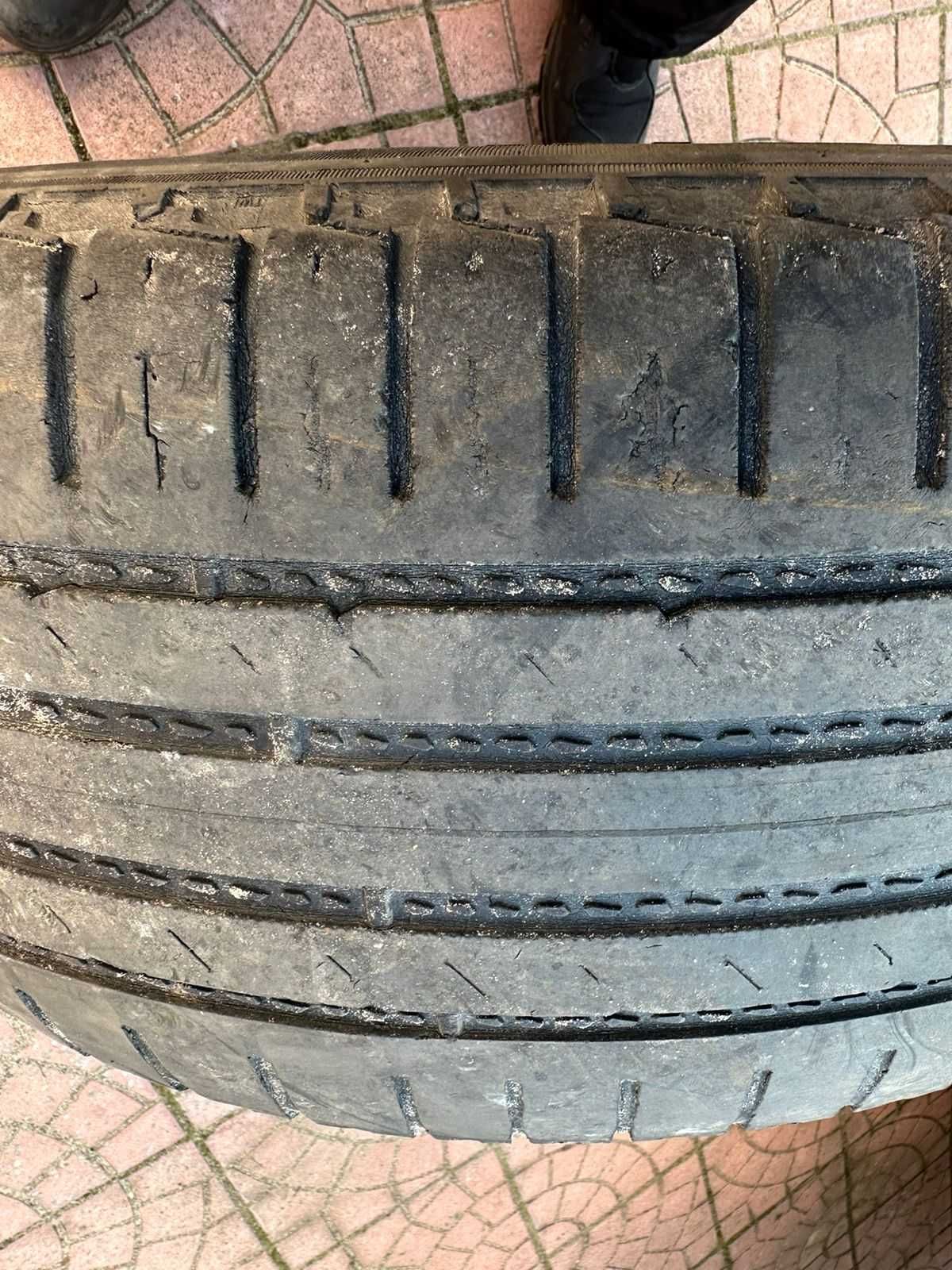 265/65 R17  NOKIAN