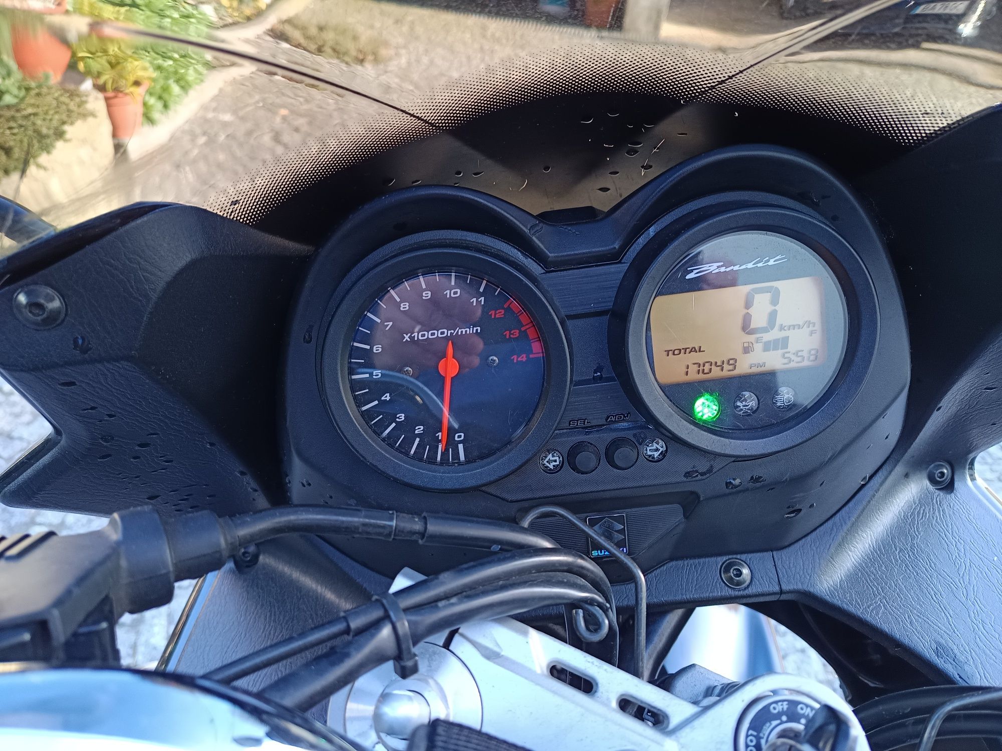 Suzuki Bandit S com 17000km