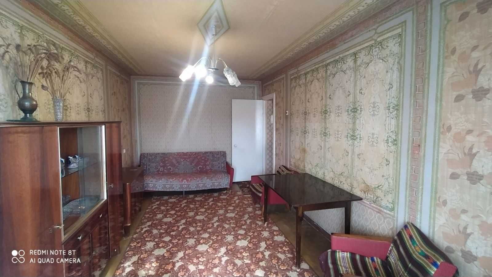 Продам 1 кімн. квартиру, Дніпровський р-н, Райдужна вул.