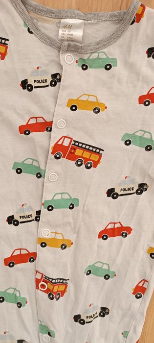 H&M 68 74 pajac piżama piżamka dla chłopca pojazdy