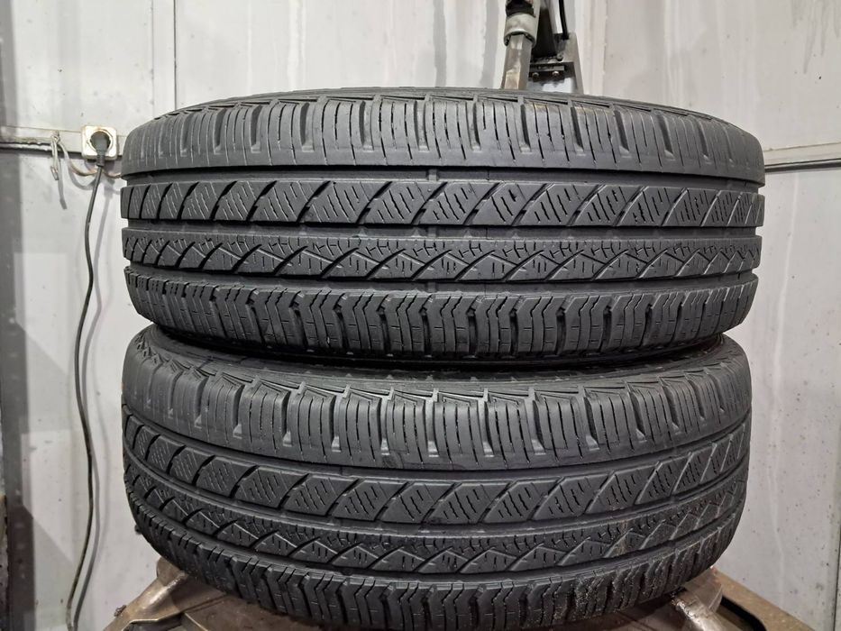 Пара зимних шин 205/70/R15