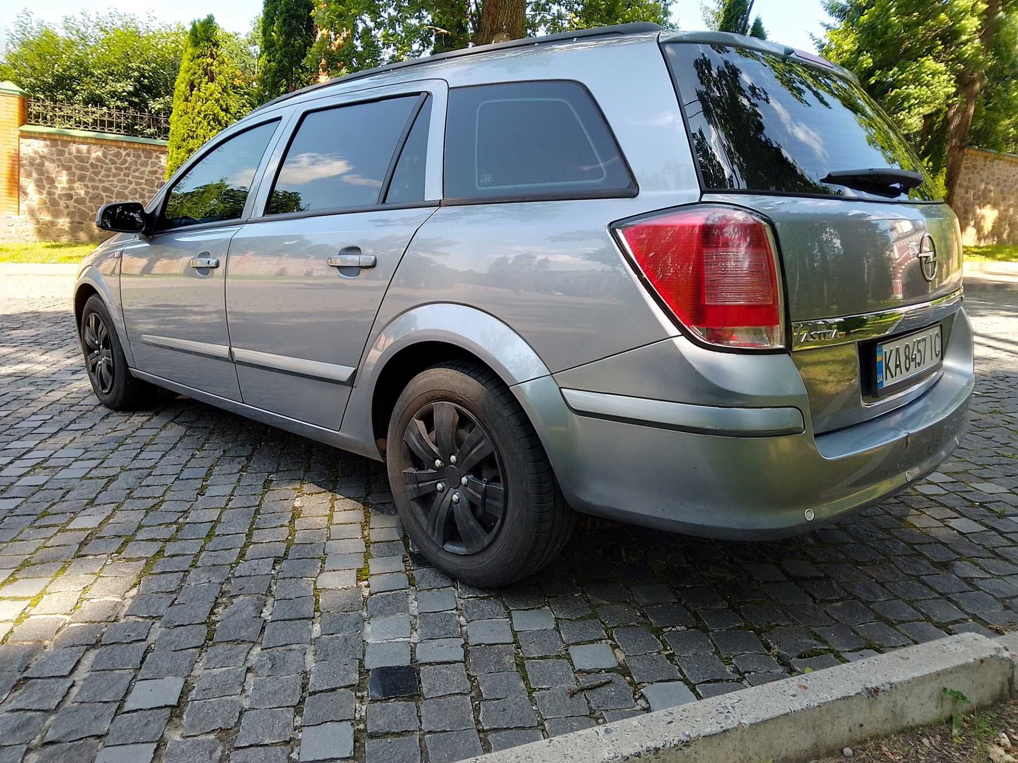 Opel astra H універсал