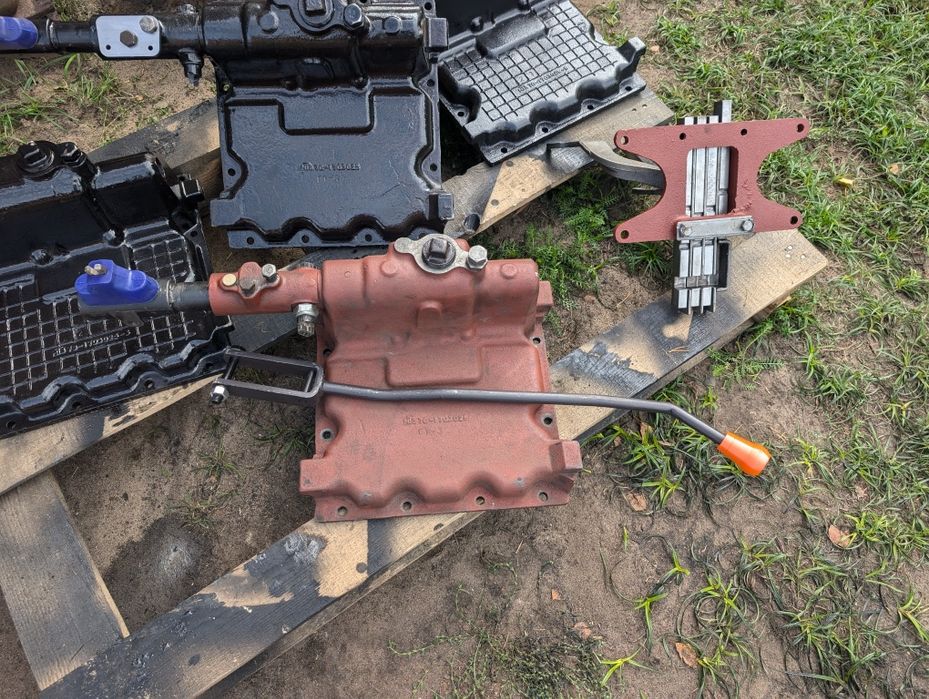 Кришка КПП МтЗ 82.892.1221.1025 Трактор МТЗ Коробка передач МТЗ ОБМЕН