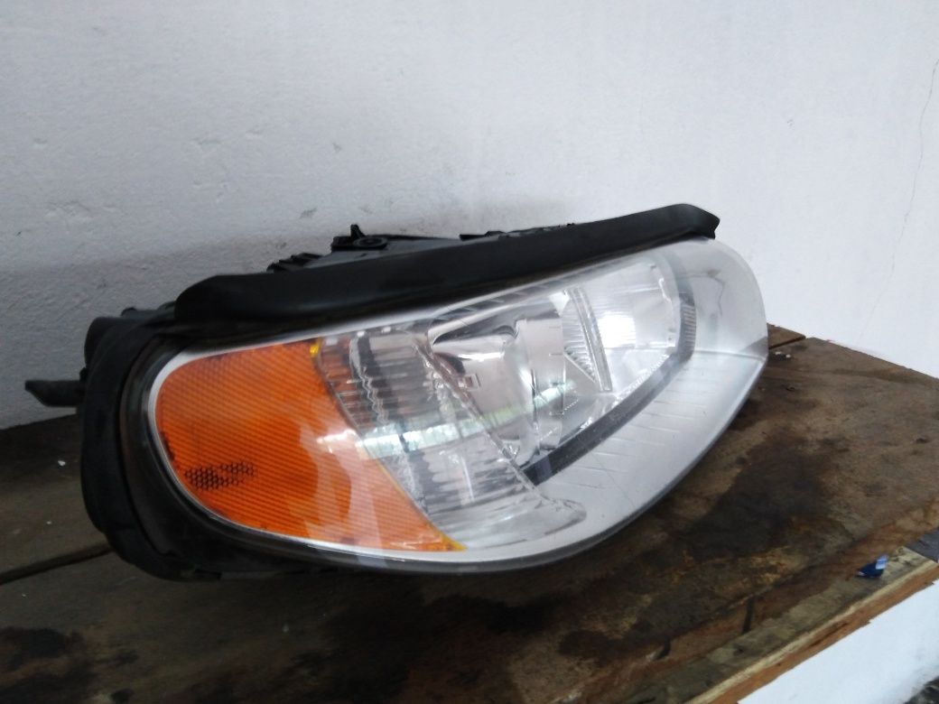Lampa bixenon skretny Volvo S80, V70, XC70 lewa prawa