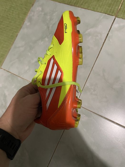 Продам бутси 33-34 размер 20.5-21 см