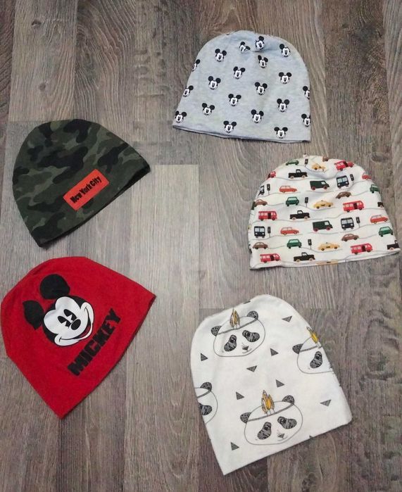 Демисезонные  фирменные шапочки для детей  (от 1 года до 2,5 лет)