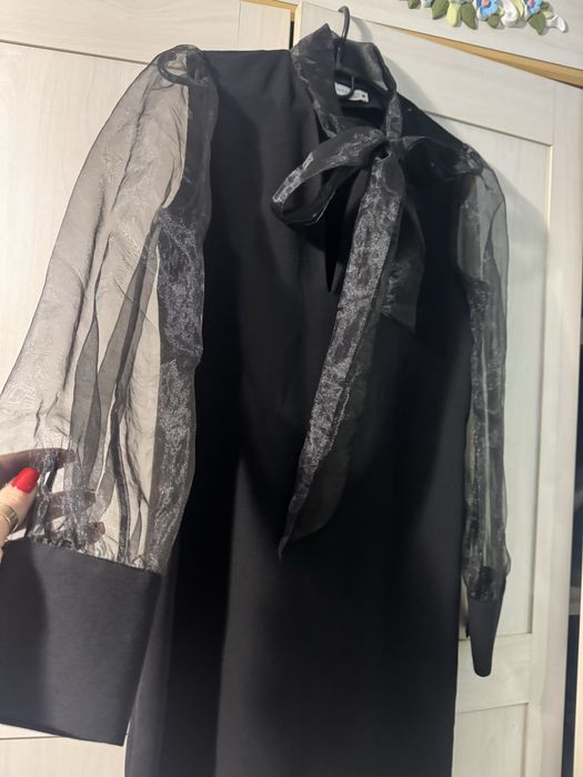 Коктейльна сукня з органзою zara