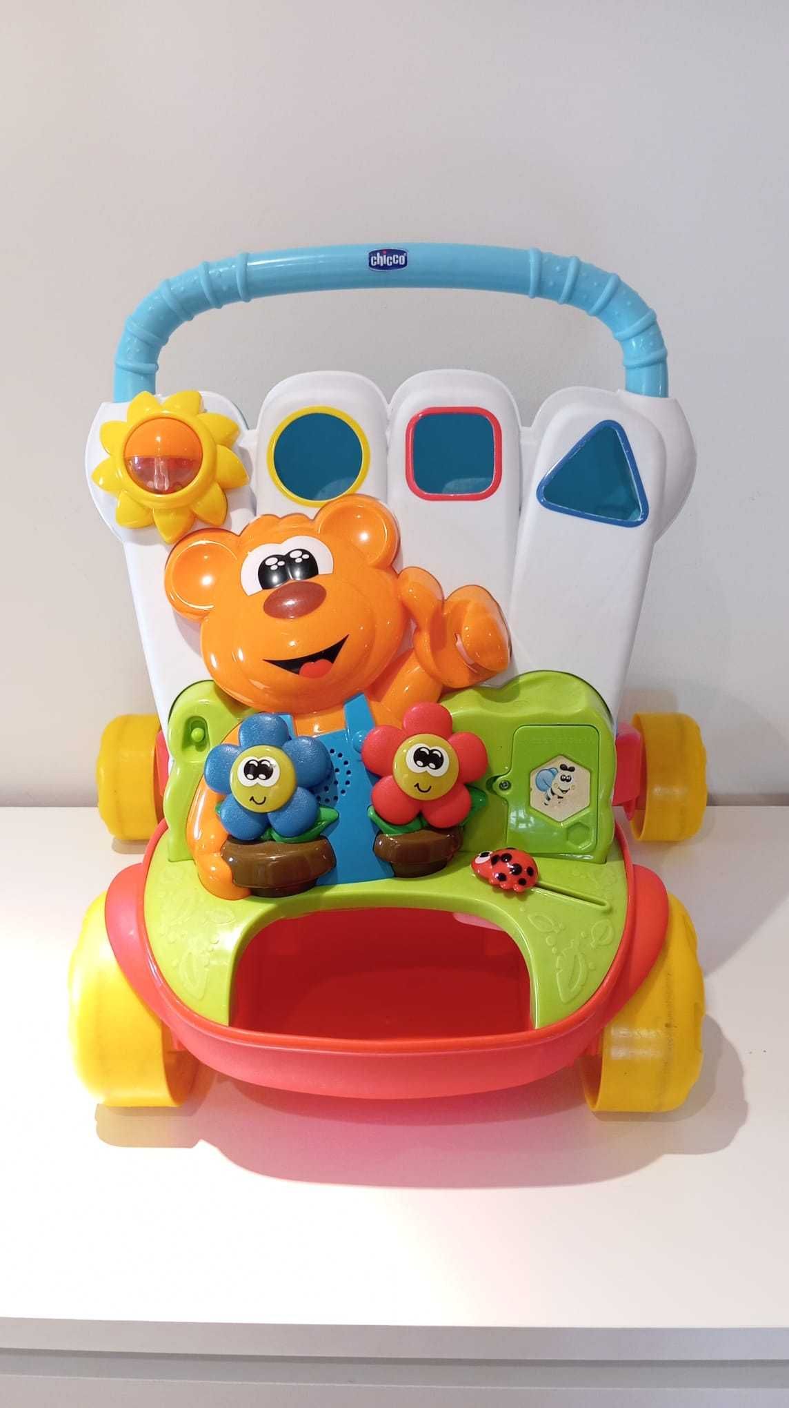 Andador Chicco, para ajudar nos primeiros passos do bebé