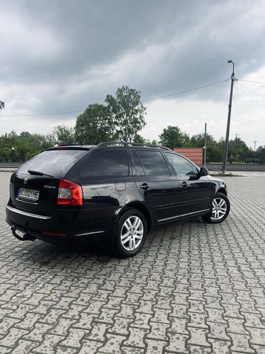 SKODA octavia 2011