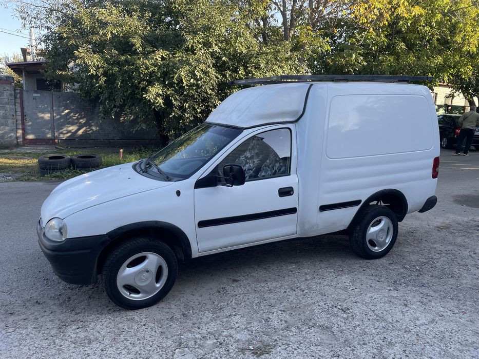 Автомобіль Opel Combo не гнилий