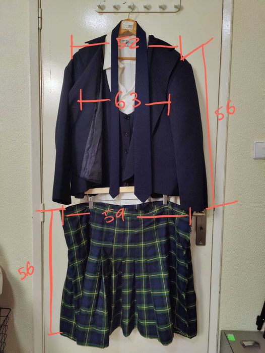 Traje académico feminino IADE - A Toga, 54