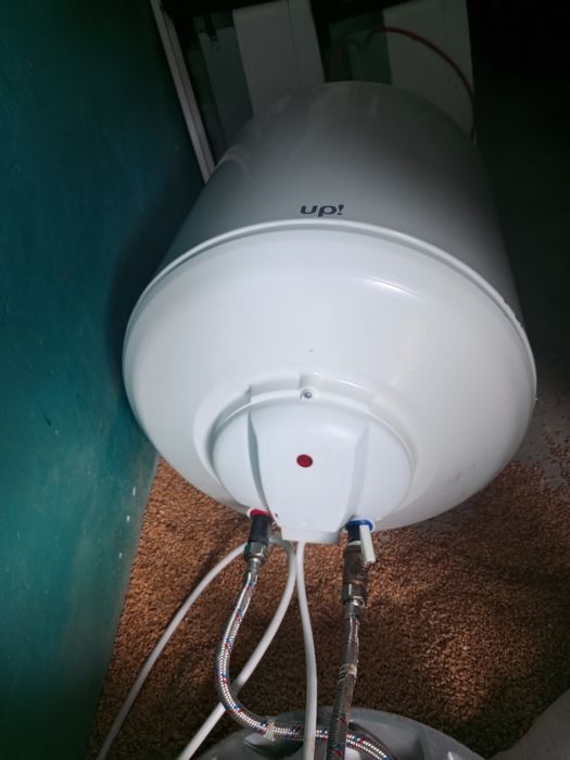 Бойлер 50 л.                 .