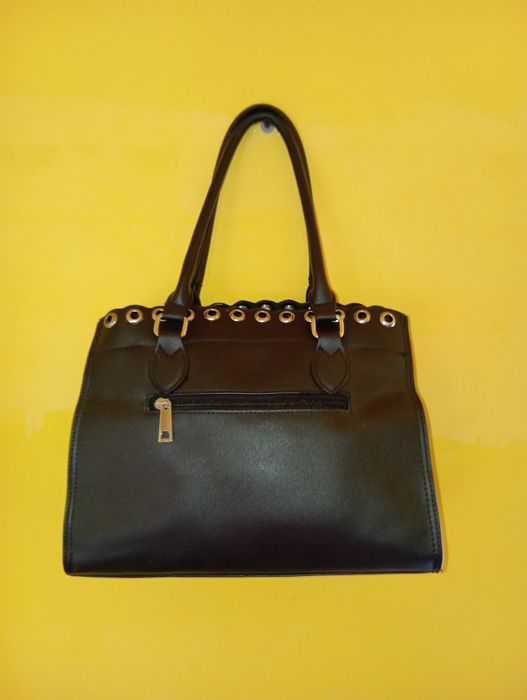 Torebka do ręki , czarna