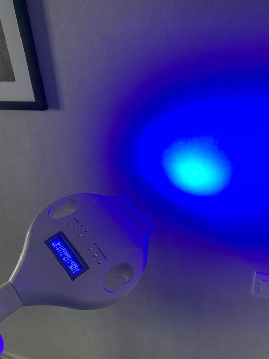 Лампа  для  профессионального отбеливания зубов + кресло