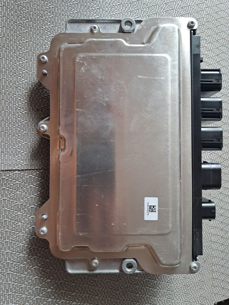 Sterownik silnika - BMW X1 F48 - 2.0i - Bosh VI 20/1 - 5A4D