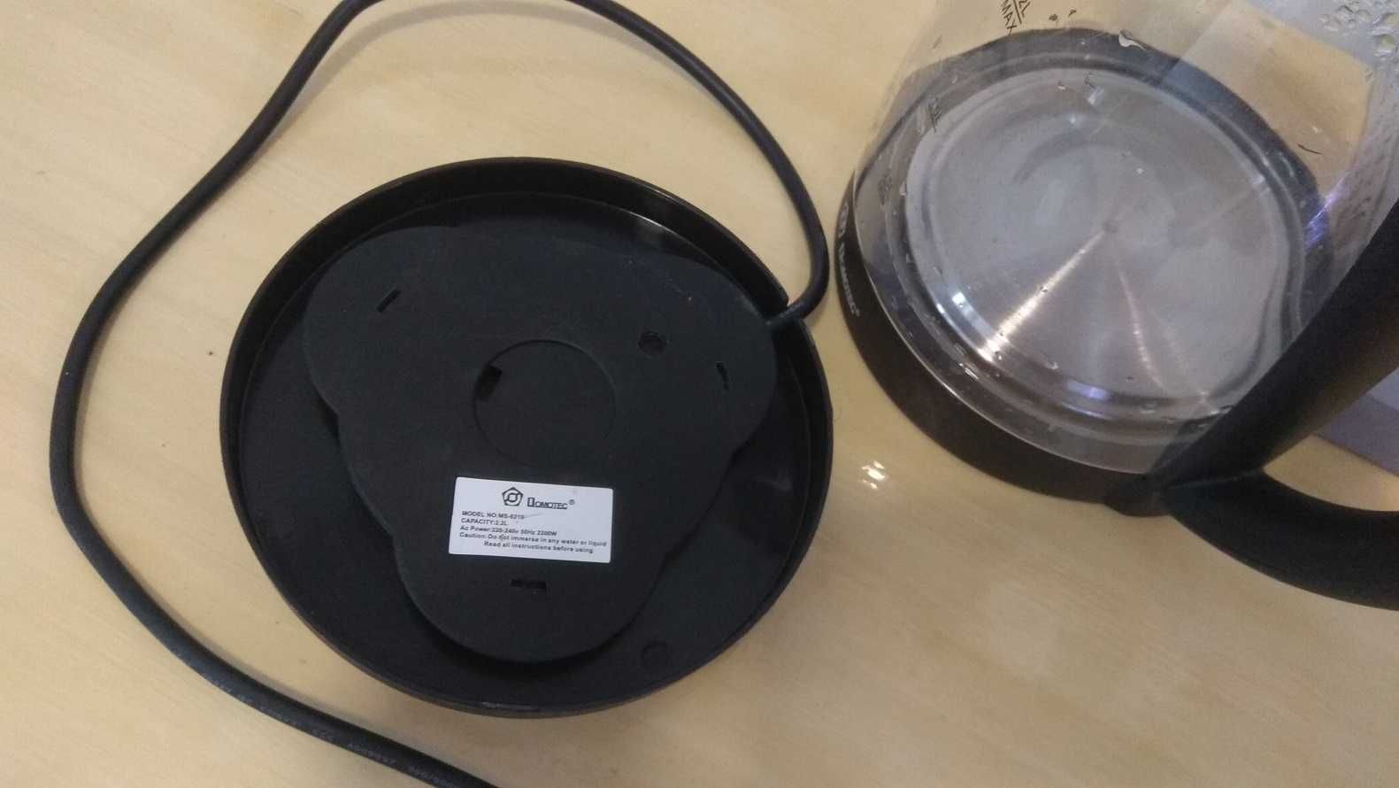 Чайник с длинным кабелем, RGB подсветкой, 2.2 л, 2 кВт Domotec