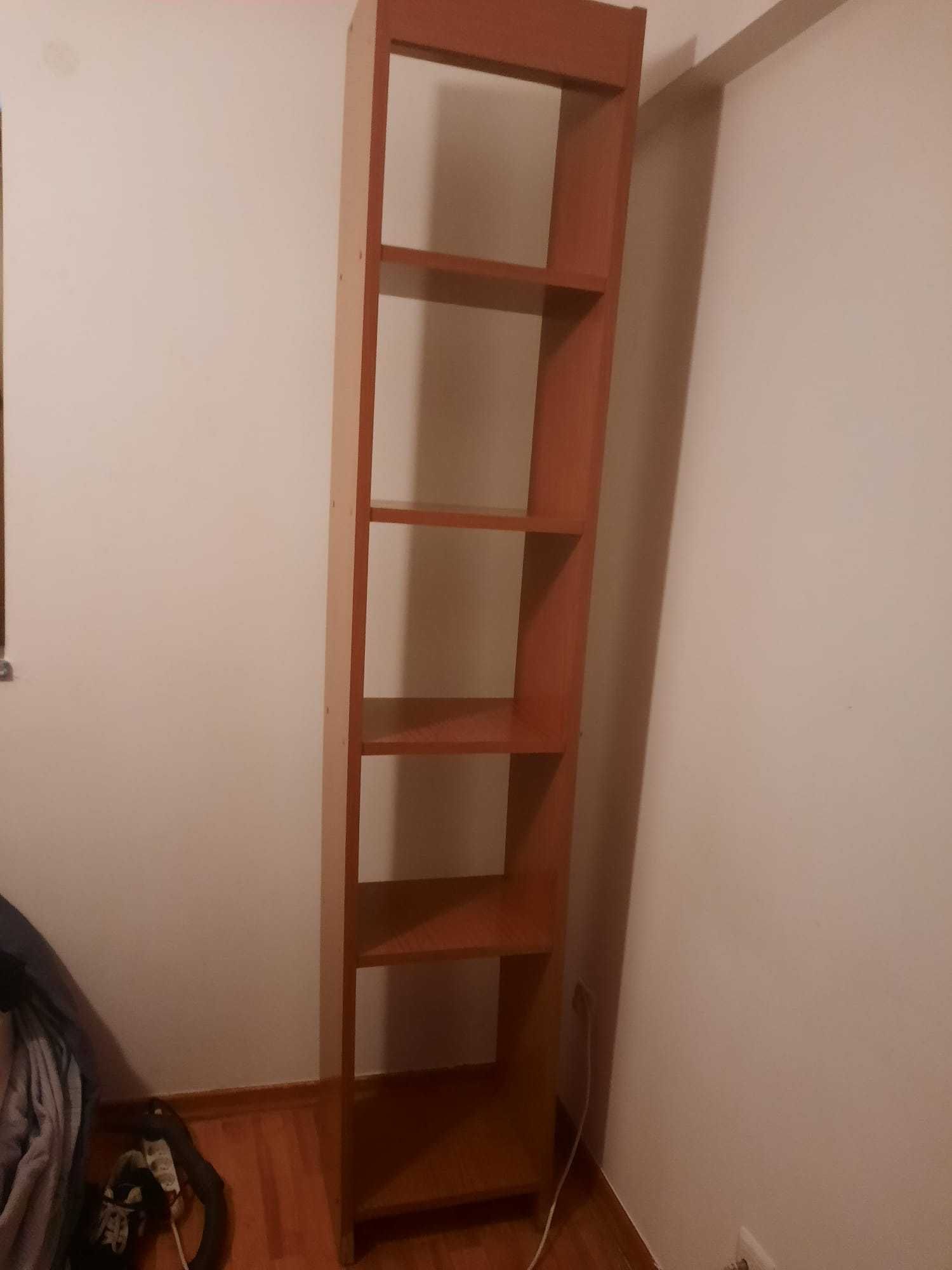 Estante de arrumação