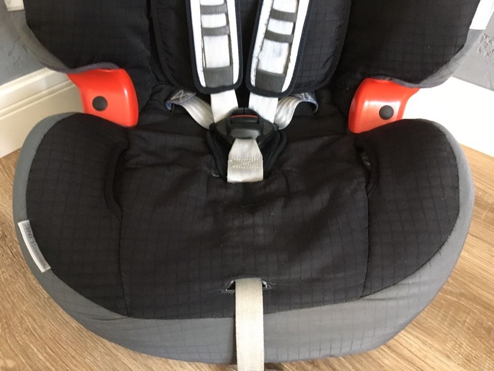 Britax Multi-Tech 9-25kg tyłem RWF