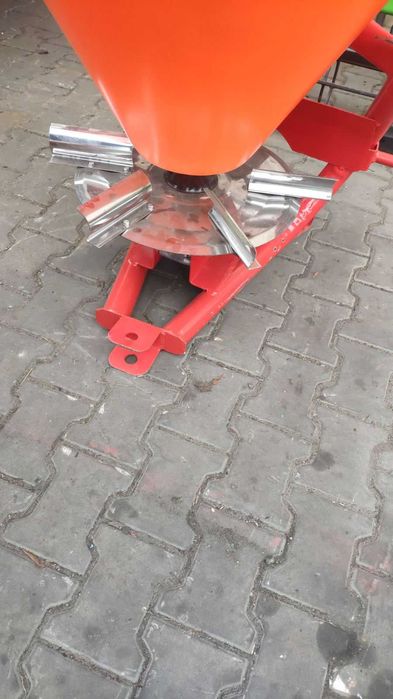 Розкидач міндобрив розкидач лейка лійка рум ОРИГІНАЛ