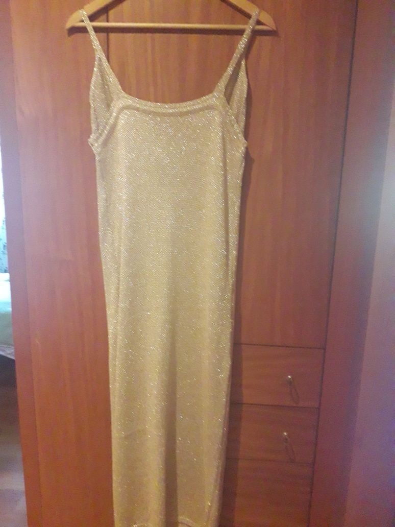 Vestido dourado,,