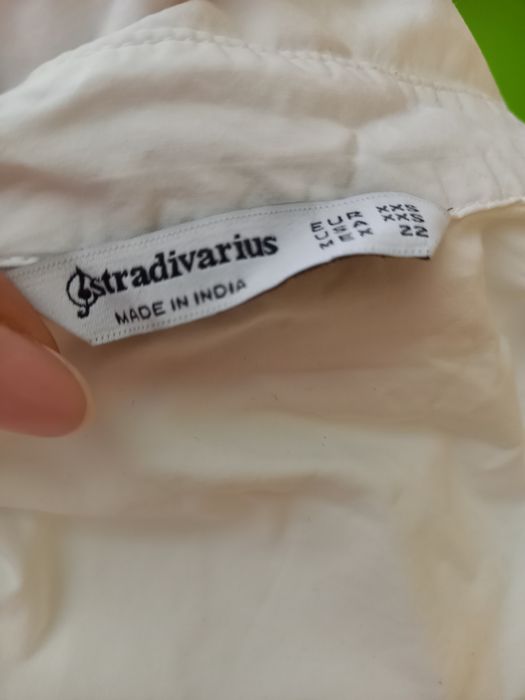 Біла рубашка в школу