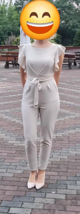 Kombinezon damski elegancki beżowy, kremowy, ifriko, z kokardą