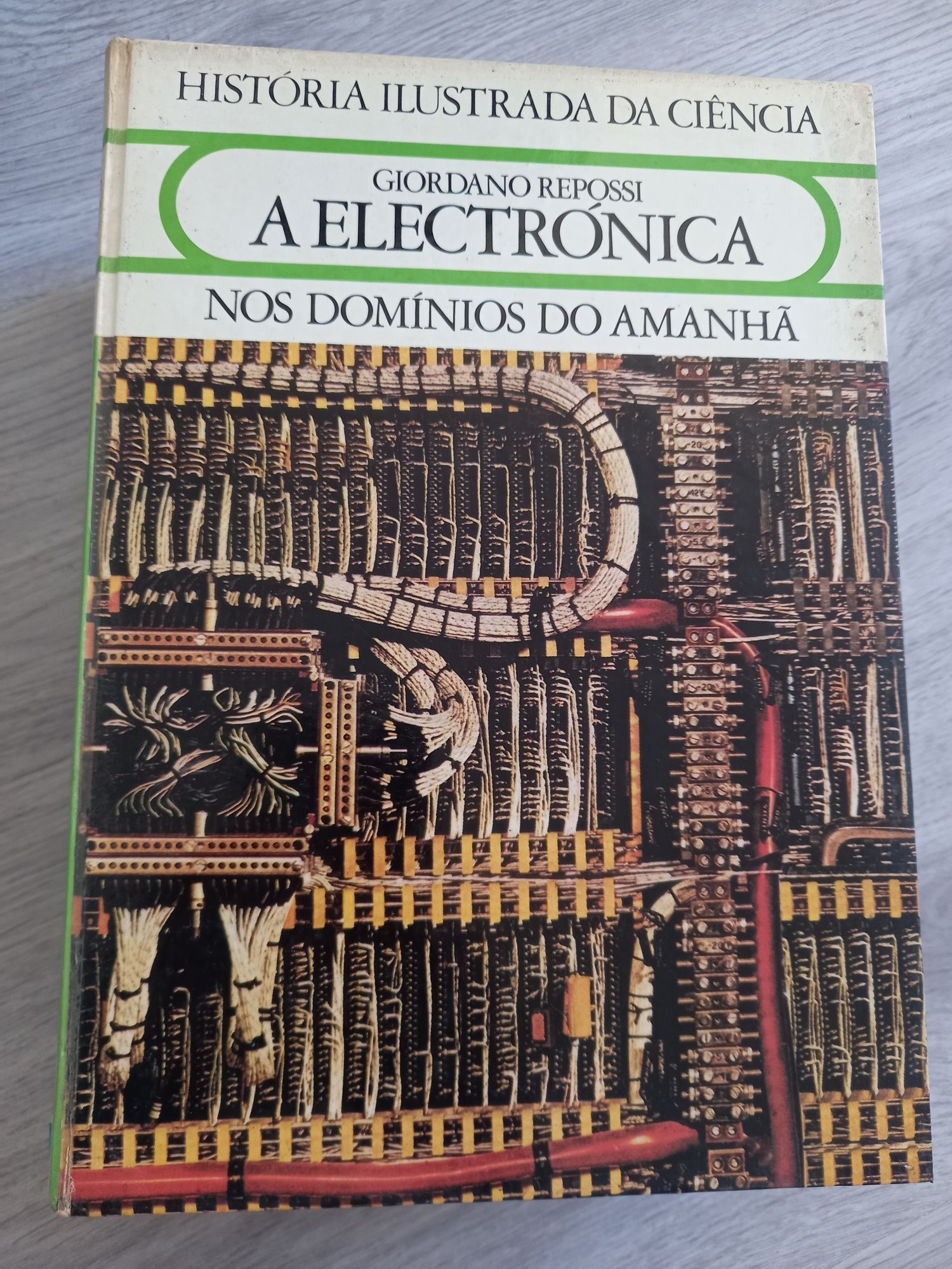 Livros. História Ilustrada da Ciência. Anos 80.