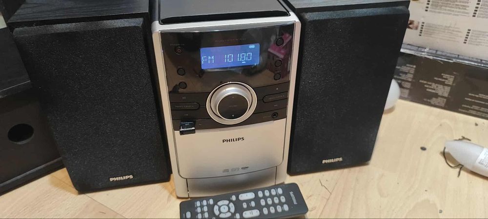 Wieża Panasonic MCM166, kompleta z pilotem i w pełni sprawna