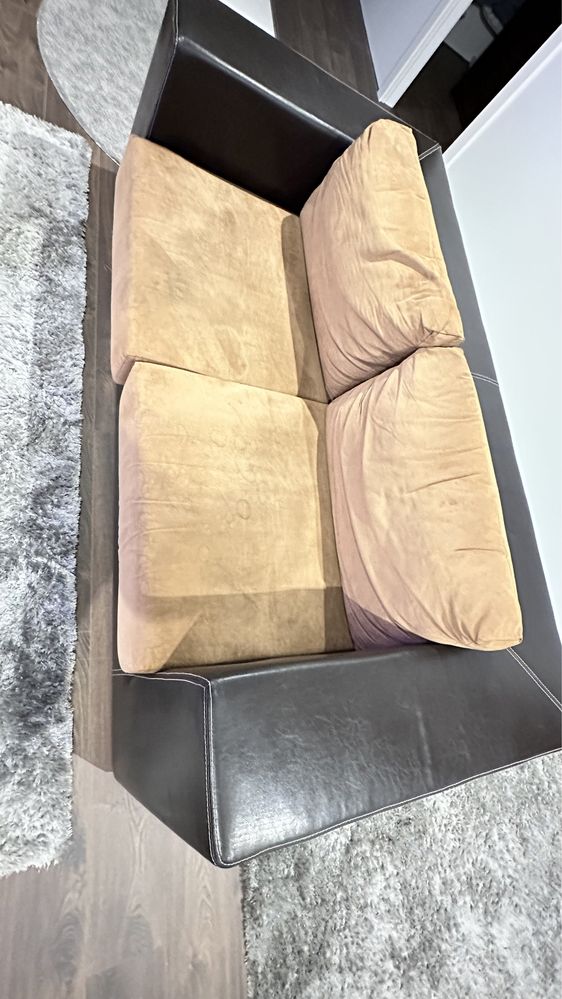 Sofá em couro em camurça usado