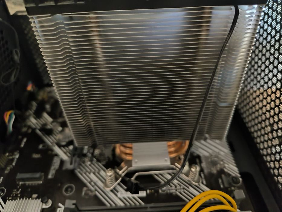 Ремонт комп'ютерів пк.Встановлення Віндовс,термопаста Ужгород