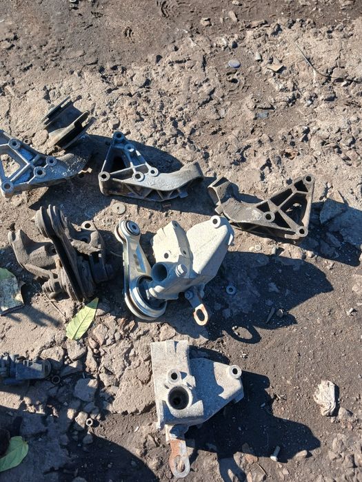 Кронштейн двигателя, подушка ваз 2110-2112, приора