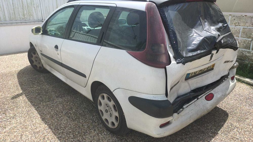 Peugeot 206 SW 1.4 HDI – Inteiro – Motor em bom estado