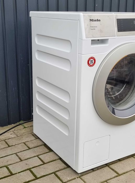 Zestaw Miele. Pralka Professional PWM 300 SmartBiz + suszarka PDR 300