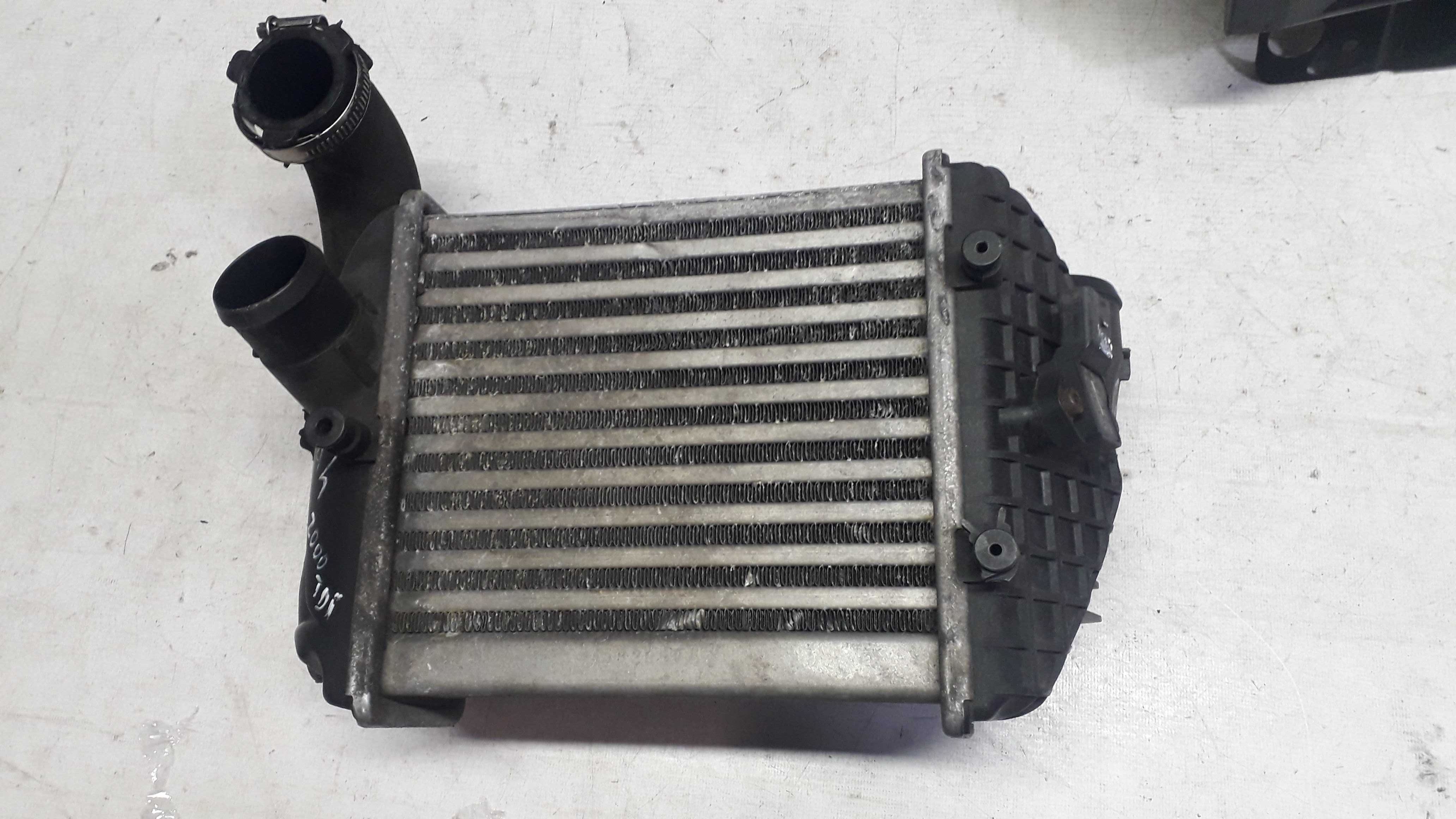 Intercooler AUDI A4 2.0 TDI