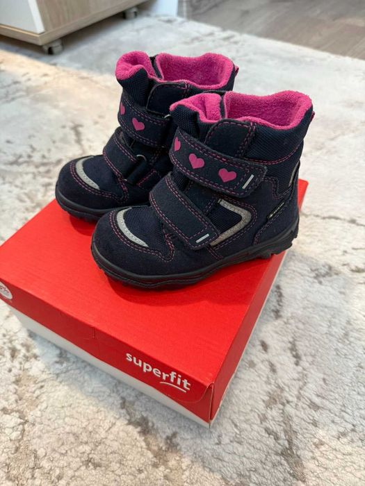 Продам дитяче взуття Superfit , 23