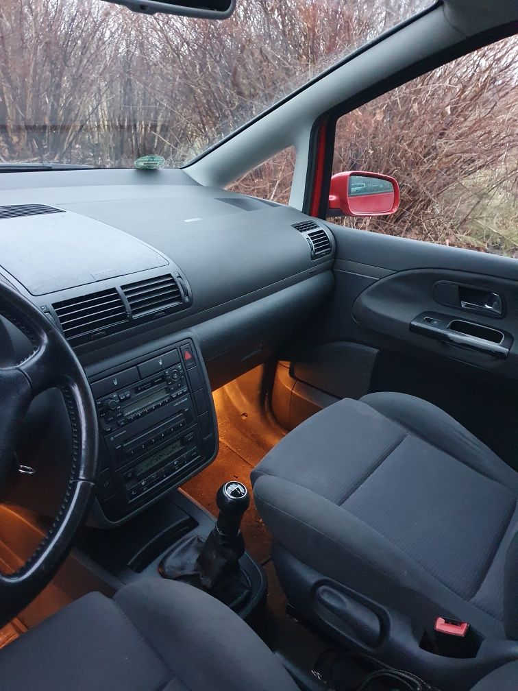 Sprzedam Volkswagena Sharana