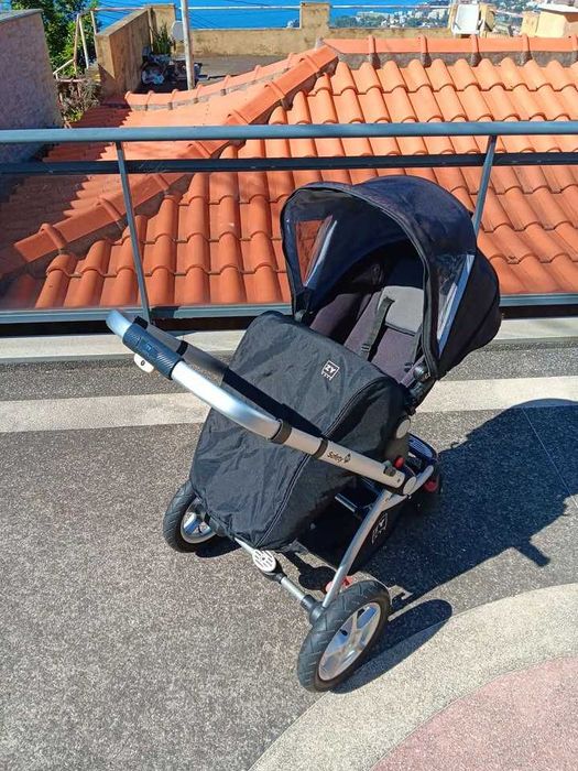 Carrinho bébé com ovinho e base para o carro