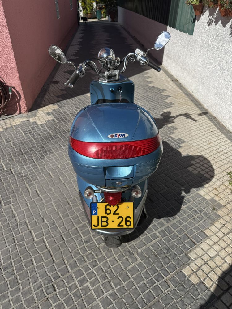 Scooter 50 Sym cello