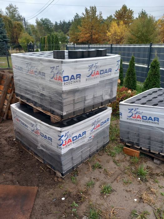 Sprzedam kostkę grafit bechaton 8cm grubosci